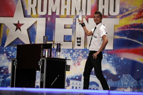 
	Transformarea celui mai ravnit concurent de la &quot;Romanii au talent&quot;. Cum arata acum Valentin Luca, cel mai talentat barman din lume
