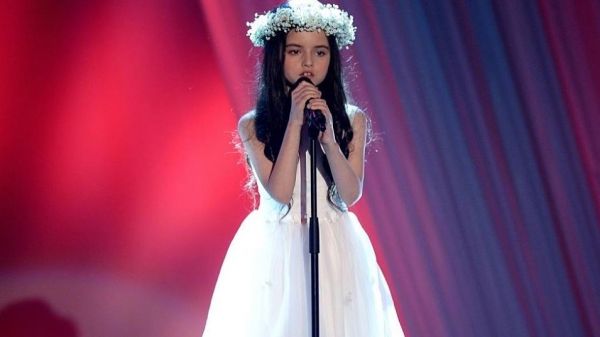 
	Vocea superba care iti da fiori. O fetita de 8 ani, aplaudata in picioare la &quot;Norvegienii au talent&quot;. A ajuns in finala show-ului
