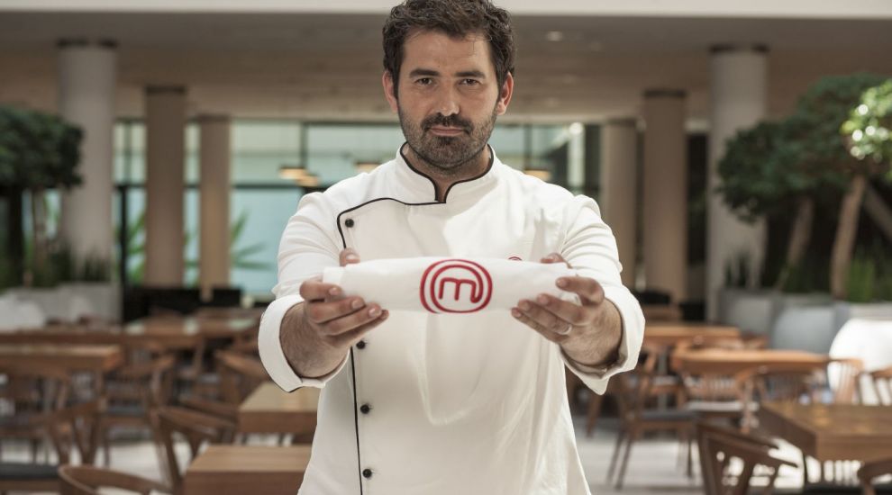 
	Adrian Hadean, adevarul despre pasiunile lui. La ce a renuntat juratul &quot;MasterChef&quot; pentru a invata gastronomie
