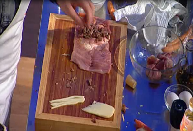 
	Reteta MasterChef: Rulada de porc cu ficatei si cascaval
