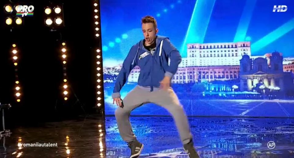 &quot;El are oase?&quot; El este cel mai talentat dansator de freestyle care a urcat pe scena de la &quot;Romanii au talent&quot;