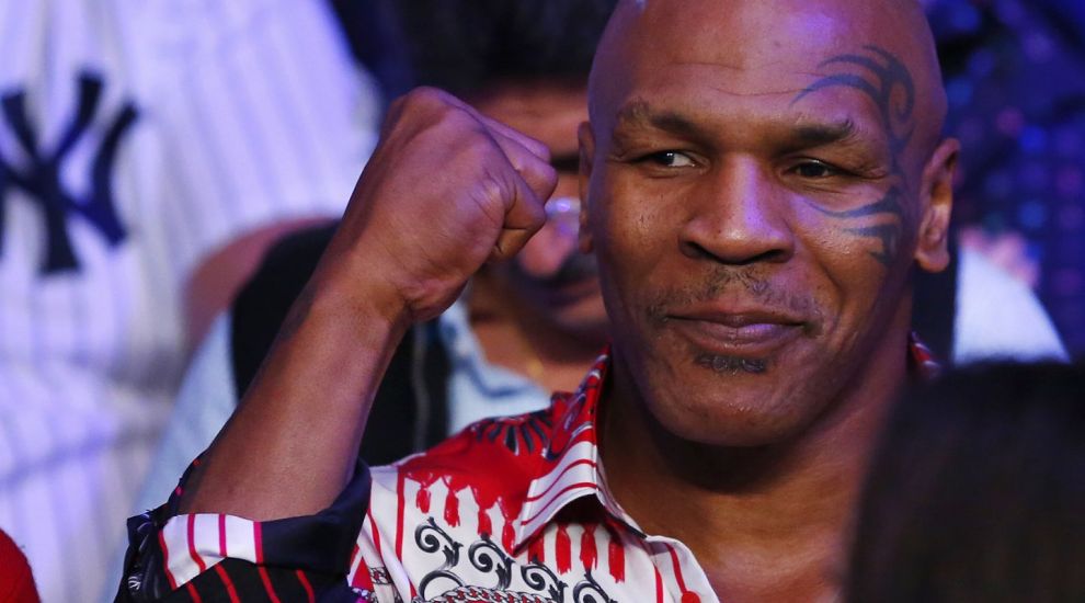 
	El este plin de muschi si bate tot in ring, insa trebuie sa o vezi pe sotia lui. Cum arata partenera lui Mike Tyson
