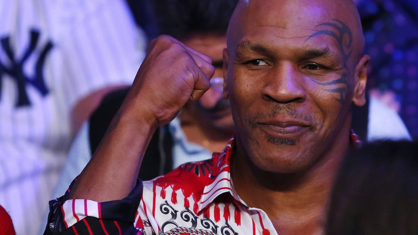 
	El este plin de muschi si bate tot in ring, insa trebuie sa o vezi pe sotia lui. Cum arata partenera lui Mike Tyson
