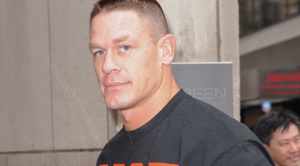 A renuntat pentru o zi la imaginea de &quot;wrestler dur&quot;. John Cena, gest emotionant pentru un baietel bolnav de cancer