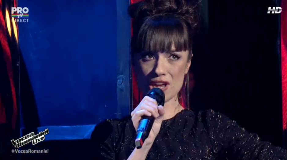 Antrenorii s-au intrecut in felicitari. Ruxandra Anania a impresionat in primul show LIVE Vocea Romaniei