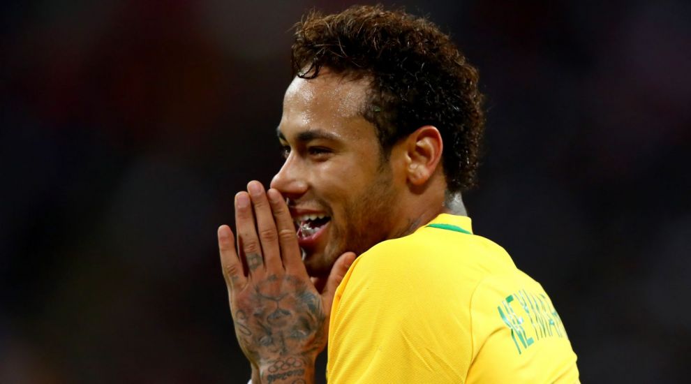 
	O publicatie din Brazilia a scris ca Neymar nu mai poate face copii. Brazilianul le-a comentat personal la postare

