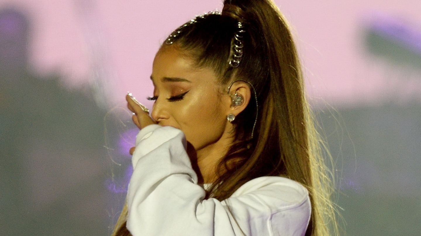 Alleviation Sociology Out of breath Ariana Grande nu a fost prezenta la Brit Awards. De ce nu a putut aduce un  tribut victimelor atacului din Manchester | Masked Singer | ProTv