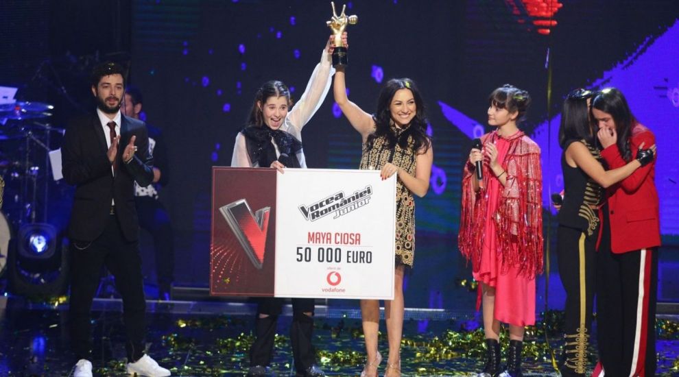 
	Maya Ciosa este câștigătoarea trofeului Vocea României Junior!
