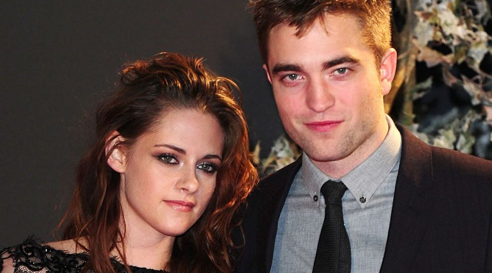 
	Kristen Stewart, adevărul despre povestea de dragoste cu Robert Pattinson: &rdquo;Era produs de marketing&rdquo;
