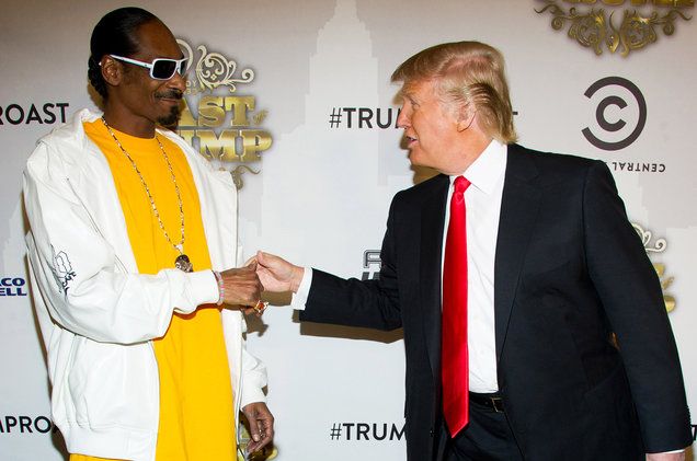 
	Snoop Dogg, noul erou al americanilor. L-a înjurat pe Donald Trump în fața Casei Albe
