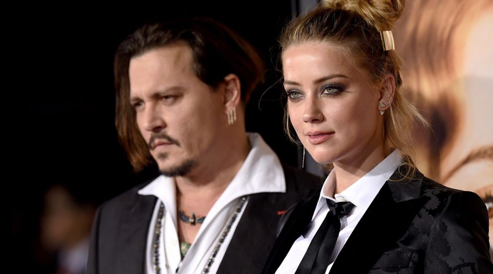
	Amber Heard, concediată după ce și-a acuzat fostul soț de violență domestică

