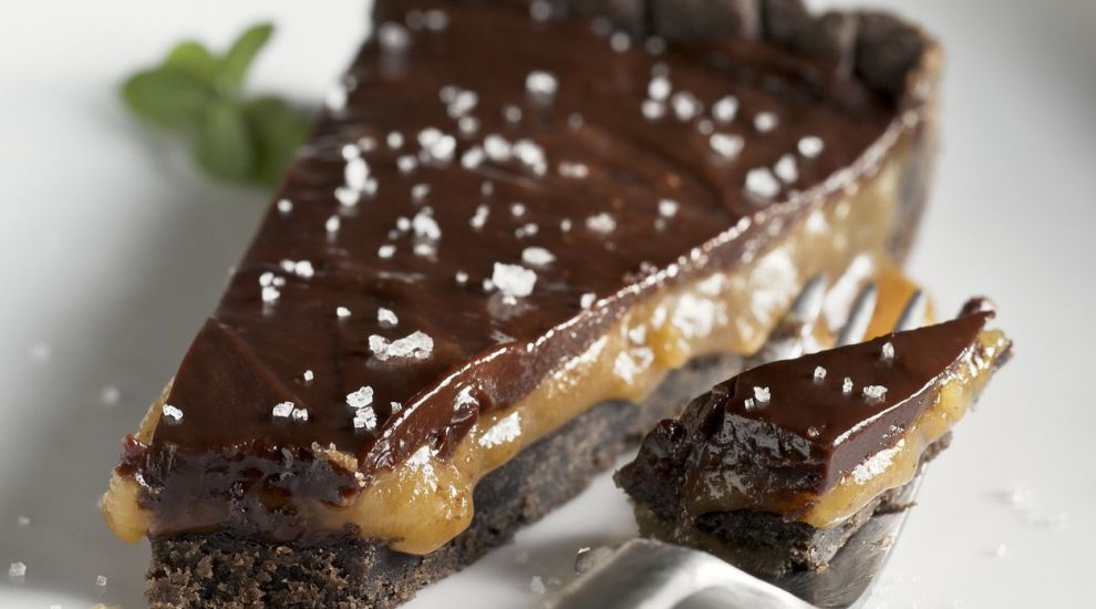 
	VIDEO Rețeta zilei: tartă de ciocolată cu mentă și lime
