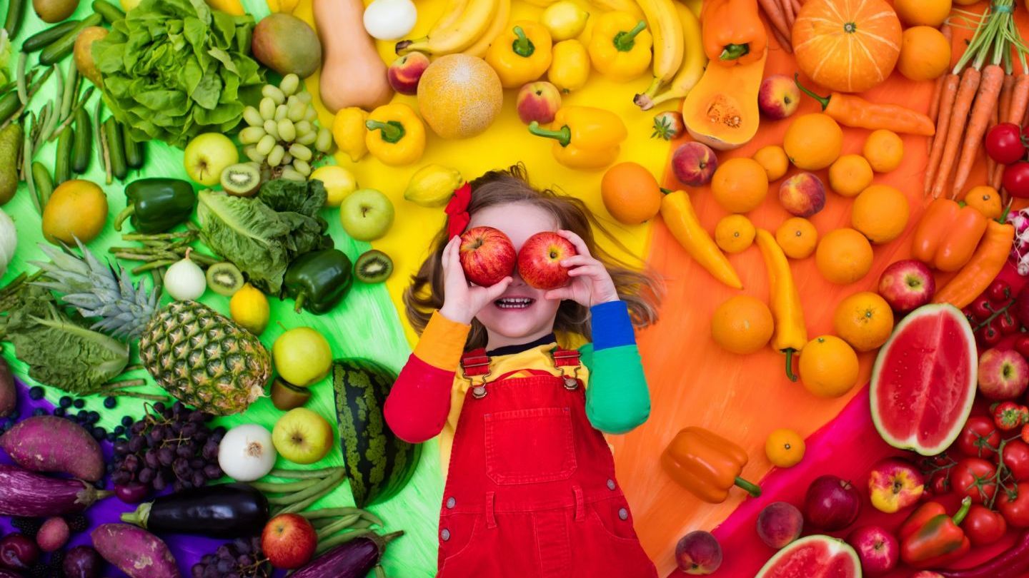 
	VIDEO Cum convingem copiii să mănânce legume și fructe
