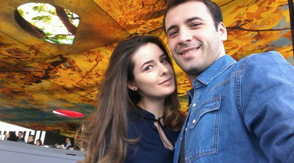 
	VIDEO Soția lui Daniel Nițoiu își aniversează, astăzi, ziua de naștere. Cum vor sărbători soții Nițoiu
