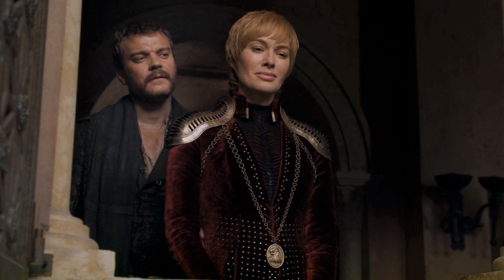 
	Lena Headey (Cersei) s-a iubit cu un actor din Urzeala tronurilor, dar s-a despărțit de el cu scandal
