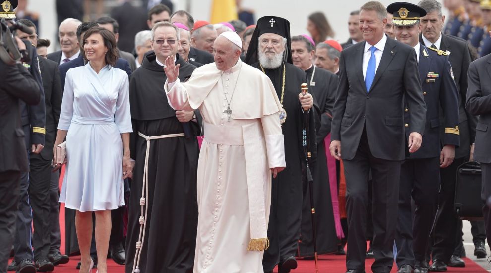 
	Papa Francisc, vizită istorică în țara noastră: &rdquo;Dumnezeu să binecuvânteze România&rdquo;
