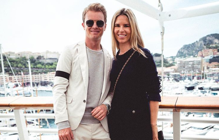 
	Soția lui Nico Rosberg, apariție de senzație pe plajele din Spania. Cum arată soția fostului pilot de Formula 1
