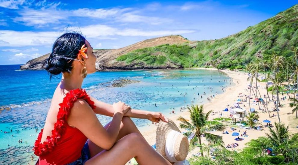 
	Corina Caragea, imagini de senzație din Honolulu! Vezi cât de frumoasă e vedeta în Paradisul din Hawaii
