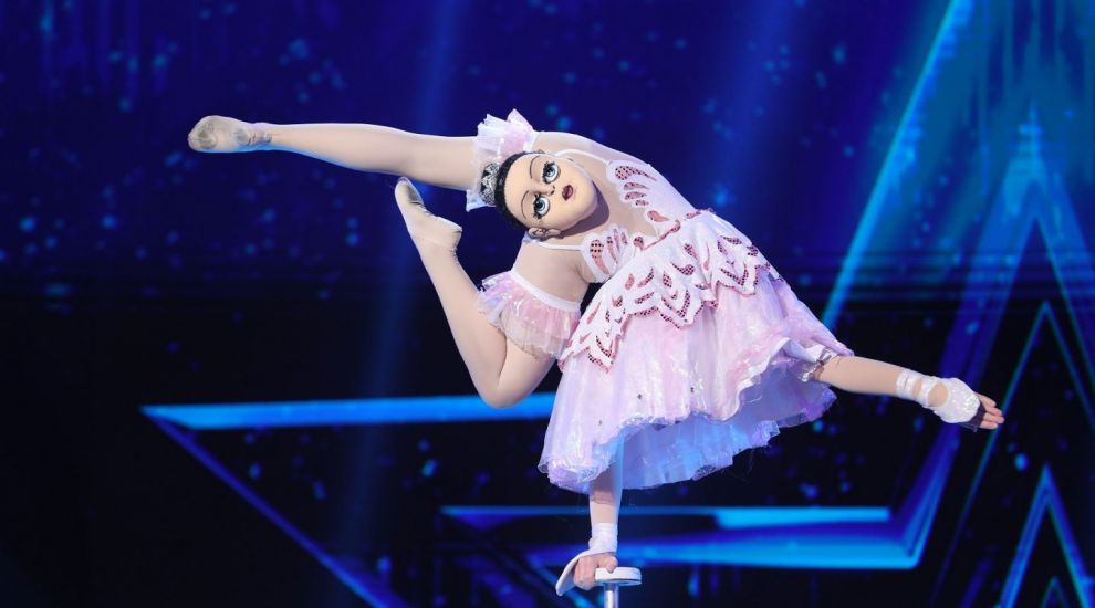 
	Românii au talent 2020 - Veronica Khistova, balerina care dansează în mâini
