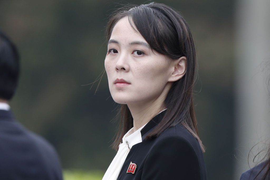 
	Cea mai puternică femeie din Coreea de Nord. Kim Yo Jong, sora mai mică a dictatorului și posibila sa succesoare
