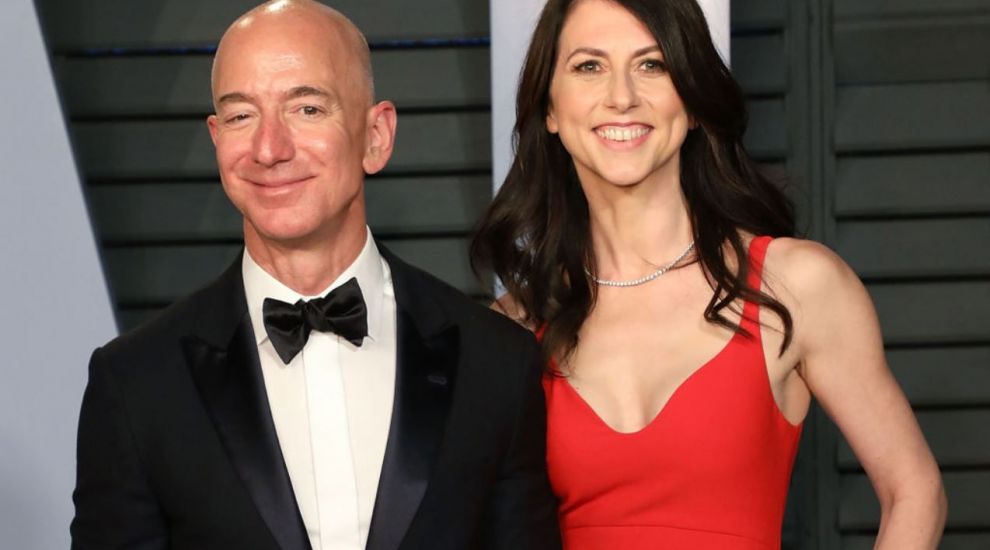 
	Fosta soție a lui Jeff Bezos, MacKenzie Bezos, mai bogată cu 12 miliarde de dolari după divorț
