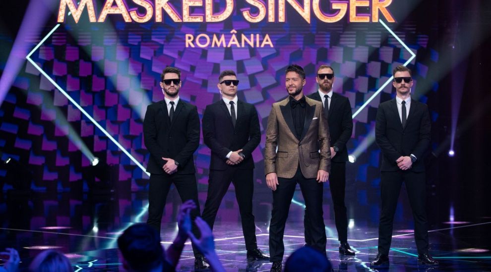 
	12 vedete își ascund identitatea în cel mai așteptat show: Masked Singer România. Iată primele imagini din platou
