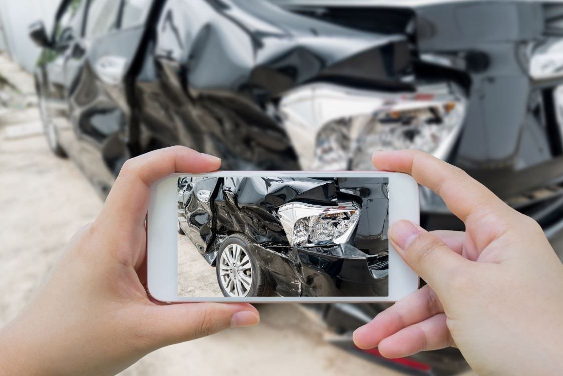 
	(P) Cum constați daunele auto și avariile din locuință cu ajutorul tehnologiei. Totul despre Video Asist
