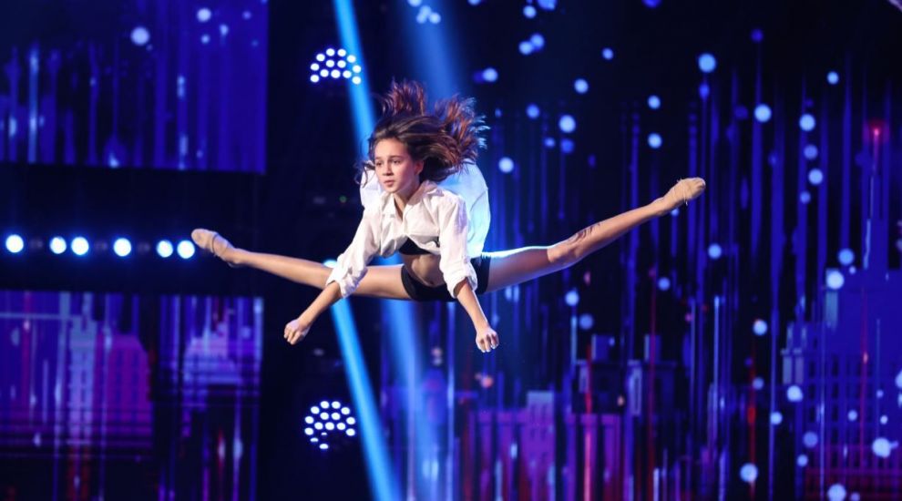 
	Românii au talent 2021: Raisa Gogu a impresionat profund juriul și publicul cu un număr de dans acrobatic&nbsp;
