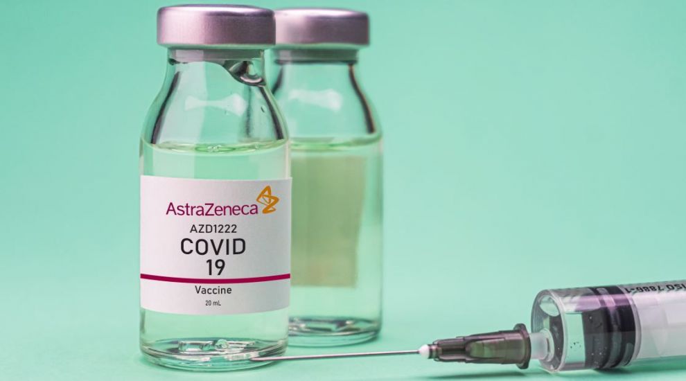 
	În ce situație ar putea renunța România la vaccinarea cu AstraZeneca?
