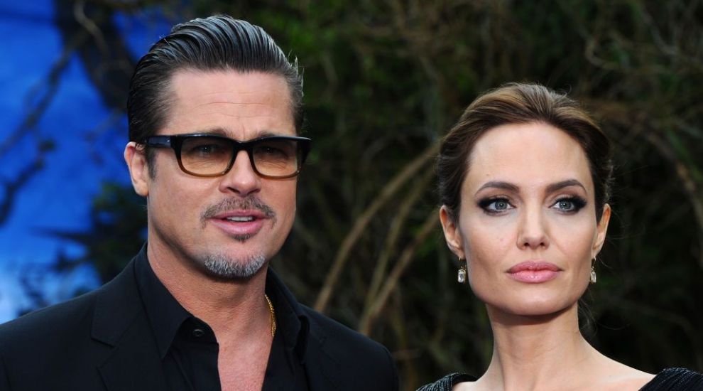 
	Angelina Jolie și Brad Pitt, în război pentru castelul Miraval, din Franța
