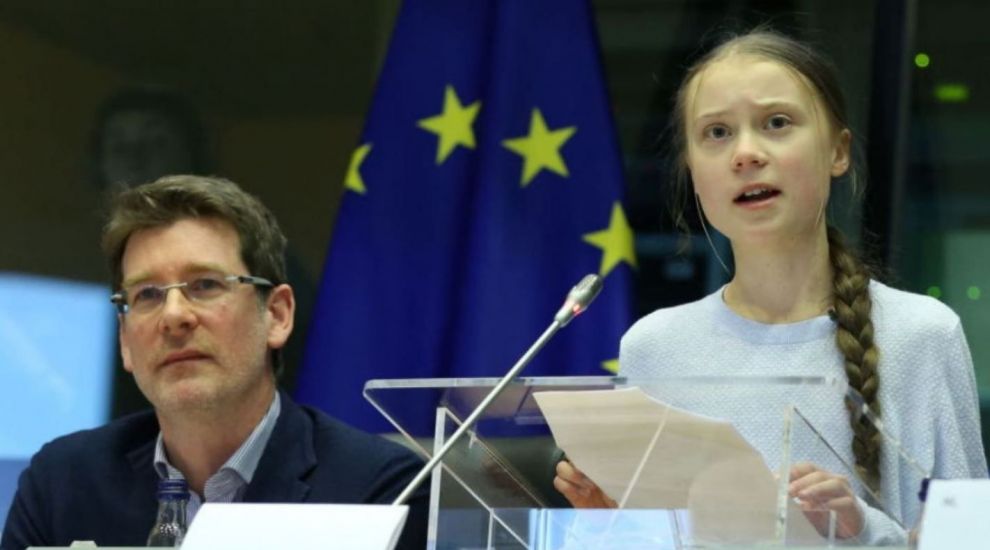 
	Greta Thunberg sună adunarea pentru protejarea planetei: &bdquo;Vinerea asta vor fi greve la nivel mondial&rdquo;
