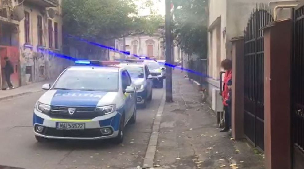 
	VIDEO Polițiștii Secției 10 din Capitală, intervenție de urgență acasă la un băiat de 5 ani. Cum a reacționat copilul
