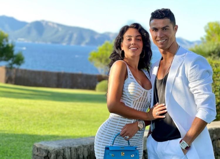 
	Cristiano Ronaldo, cadou fabulos din partea iubitei Georgina! Ce a primit fotbalistul
