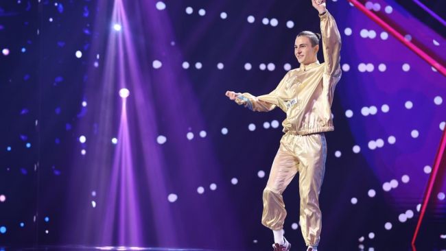 Fruitful Butcher basic Românii au talent 2022: Vlad Constantin l-a învățat pe Mihai Bobonete  câteva mișcări de dans inedite | Romanii Au Talent | ProTv