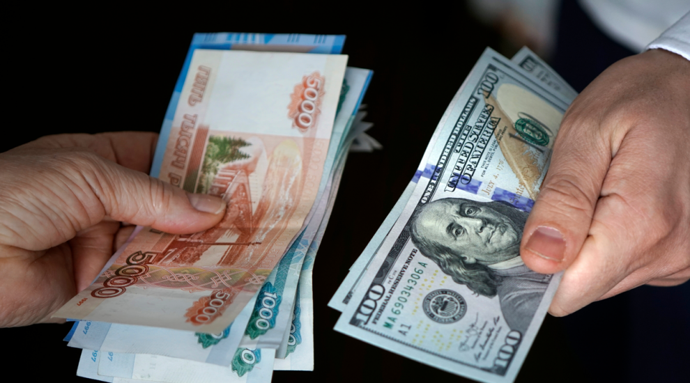 
	Rubla rusească, cea mai performantă monedă din lume, în ciuda sancțiunilor occidentale
