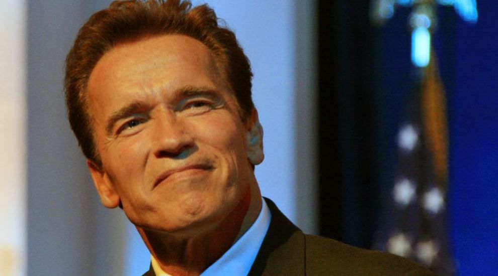 
	Arnold Schwarzenegger: &quot;Trebuie să nu ne mai mințim singuri. Avem mâinile pătate de sânge&quot;
