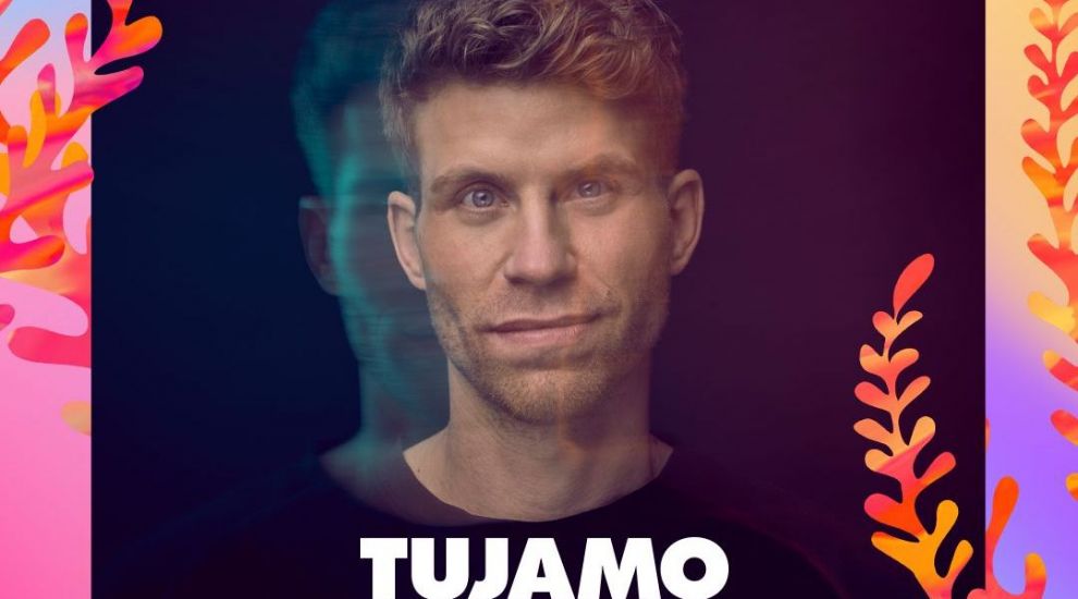 
	Interviu cu Tujamo, unul dintre marii artiști care vor urca pe scena Neversea 2022
