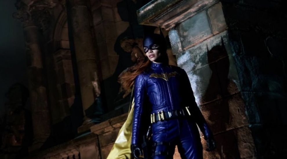 
	Filmul &quot;Batgirl&quot;, anulat pe ultima sută de metri. Producția dispunea de un buget de 90 milioane de dolari
