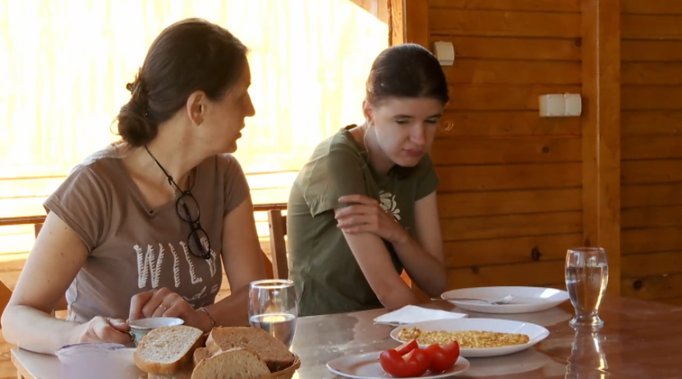 VIDEO Alexandra și drumul ei lung de la autism la statutul de femeie independentă