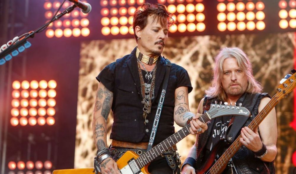 PRO TV Johnny Depp, concert la București cu trupa Hollywood Vampires