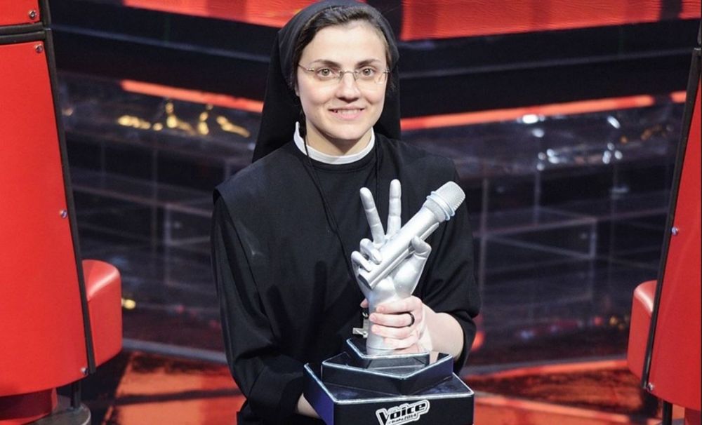 PRO TV – La suora vincitrice di Voice of Italy ha rinunciato alla vita monastica: “Ho scelto di seguire il mio cuore!”