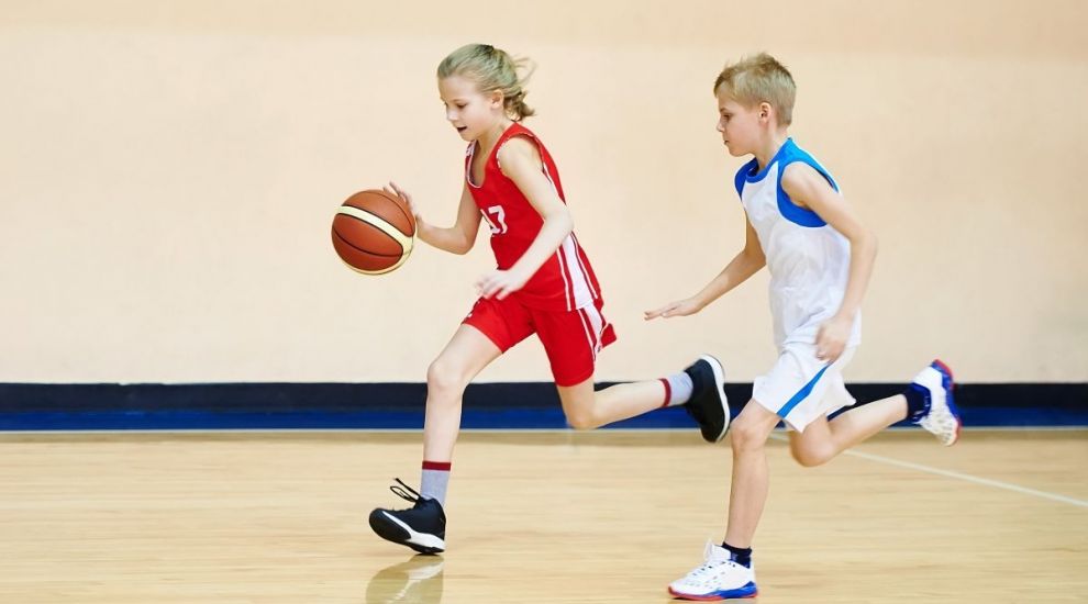 
	(P) Adidasi sport pentru copii: cum să îi alegi
